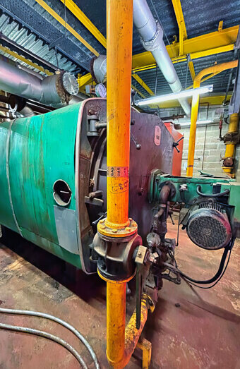 https://plumberhilton.com.au/uploads/2025/06/commercial-plumbing-118372.jpg