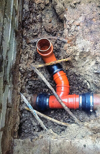https://plumberhilton.com.au/uploads/2025/06/emergency-plumbing-245547.jpg