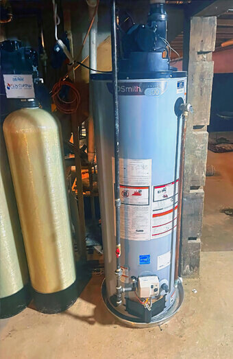 https://plumberhilton.com.au/uploads/2025/06/hot-water-724173.jpg